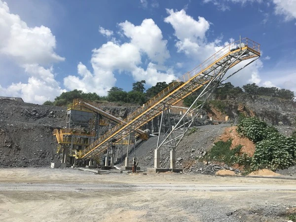 Projeto e fabricação de equipamentos para britagem em Belo Horizonte